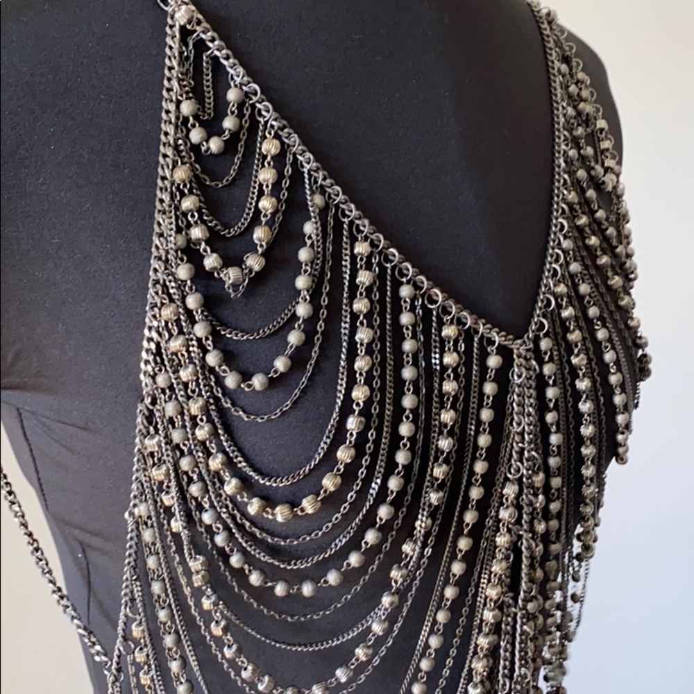 Detailed Body Chain - Picture 3 of 8